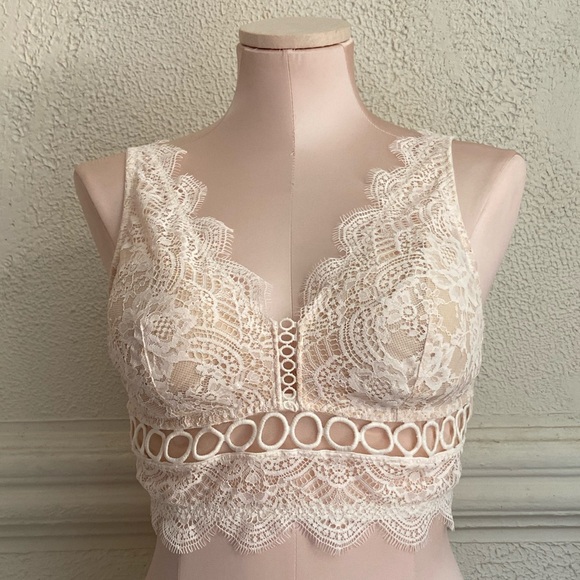 Victoria's Secret Other - Victoria’s Secret Lace Bralette Large